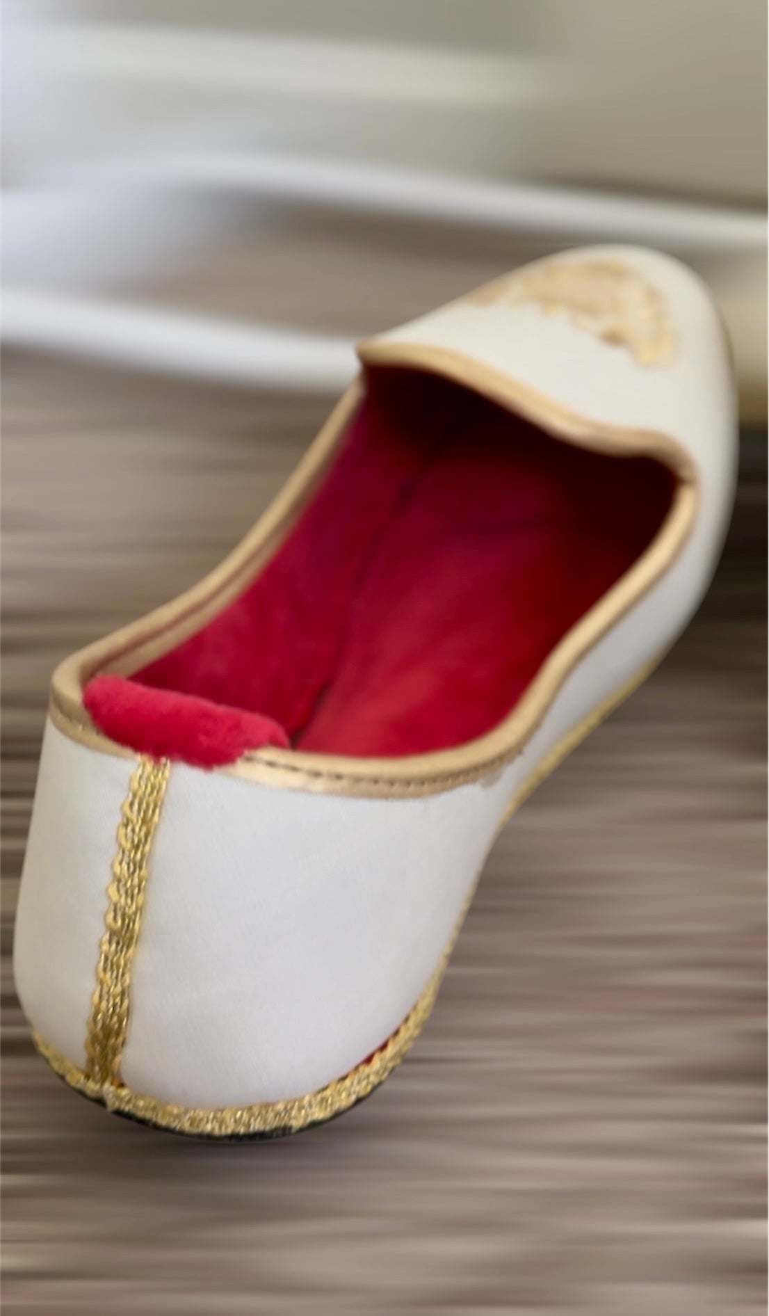Handmade Ivory White Khussas with Golden Embroidery