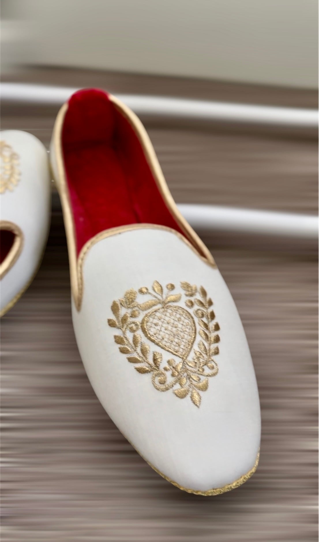 Handmade Ivory White Khussas with Golden Embroidery