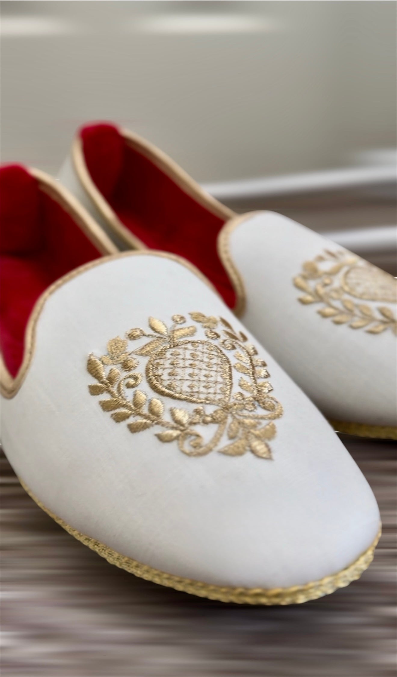 Handmade Ivory White Khussas with Golden Embroidery